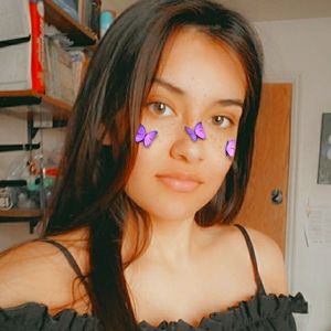 Meet your Posher, Kaila